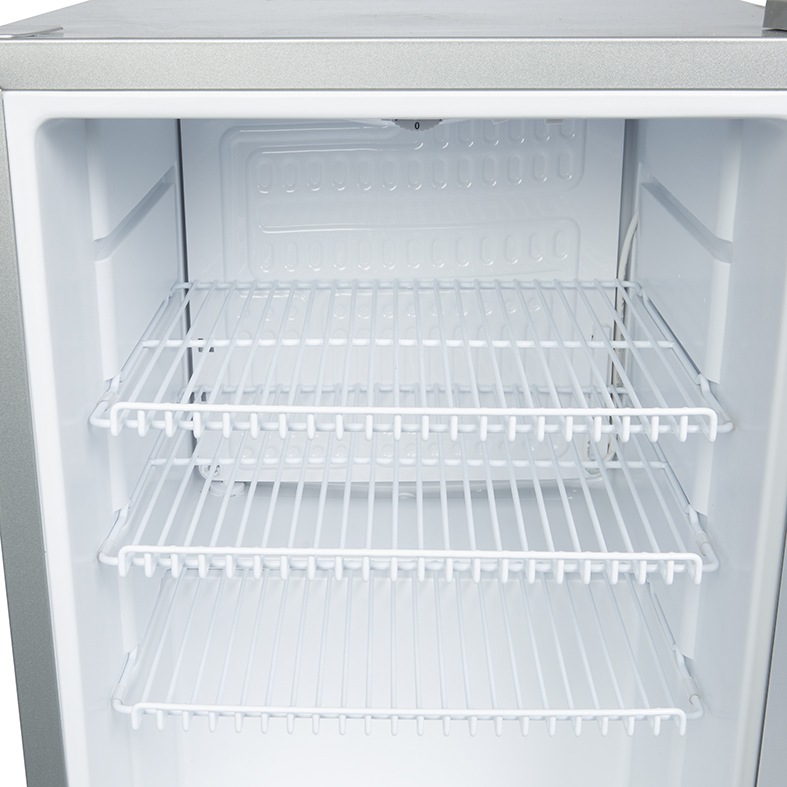 Gastro-Cool - Kühlschrank - klein - Glastür - silber - LED - GCKW65 - Innenraum