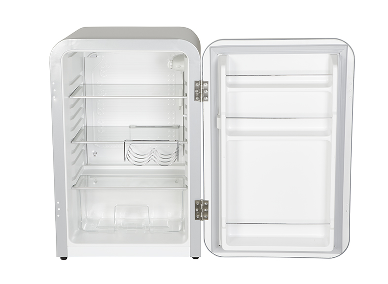 Gastro-Cool - Retro Kühlschrank Kingston - Vintage Look - Silber - VIRC160 - Voransicht leer