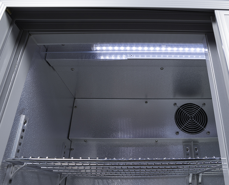 Gastro-Cool Untertheken Kühlschrank - Schiebetür - Silber - GCUC200 LED